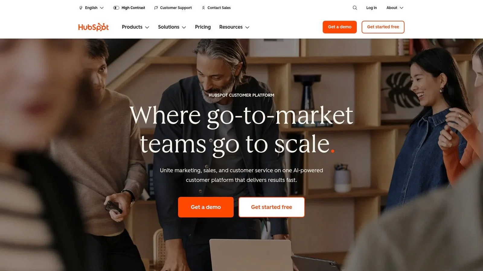 HubSpot Live Chat (Service Hub Free Tools)